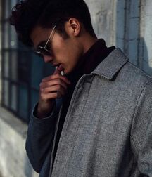 LAURENCE COKE - AMERICAN MODEL 6172c5f62c011.jpg