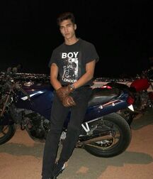 LAURENCE COKE - AMERICAN MODEL 6172c5f7bf8f5.jpg
