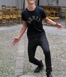 SAMUEL (SAM) HARWOOD - ENGLAND MODEL 61769e8d90c9e.jpg