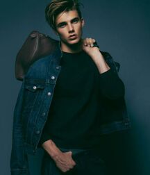 SAMUEL (SAM) HARWOOD - ENGLAND MODEL 61769eb987c90.jpg