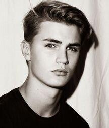 SAMUEL (SAM) HARWOOD - ENGLAND MODEL 61769ec6e09c6.jpg