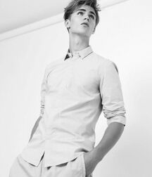 SAMUEL (SAM) HARWOOD - ENGLAND MODEL 61769ee150bdf.jpg