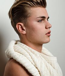 SAMUEL (SAM) HARWOOD - ENGLAND MODEL 61769eecad03b.jpg