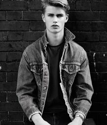 SAMUEL (SAM) HARWOOD - ENGLAND MODEL 61769f017e264.jpg