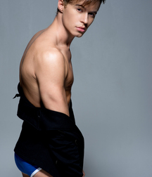 MATHEUS HENK - BRAZILIAN MODEL 6179498026468.jpg