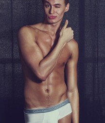MATHEUS HENK - BRAZILIAN MODEL 617949e232ffd.jpg