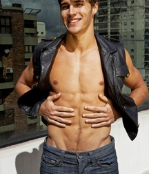 LUCAS MEDEIROS - BRAZILIAN MODEL 617ab51acddcb.jpg