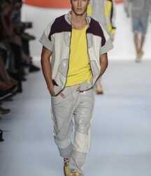 LUCAS MEDEIROS - BRAZILIAN MODEL 617ab525931b6.jpg