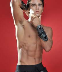 LUCAS MEDEIROS - BRAZILIAN MODEL 617ab568114a1.jpg