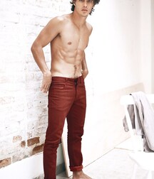 LUCAS MEDEIROS - BRAZILIAN MODEL 617ab5ac54af5.jpg