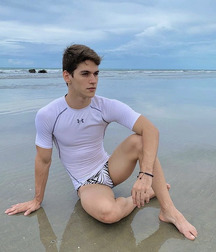 LUCAS MEDEIROS - BRAZILIAN MODEL 617ab5d06daa9.jpg