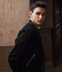 TREVOR MITCHELL - CUTE MODEL 617ab68d40ff8.jpg