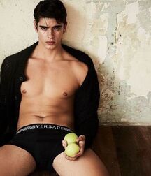 SERGIO PERDOMO - COLOMBIAN MODEL 617e259a625a7.jpg