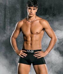 SERGIO PERDOMO - COLOMBIAN MODEL 617e25b3b55d2.jpg