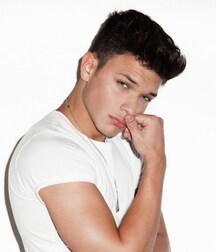 DANI OSPINA - SPANISH MODEL 617fd9d136159.jpg