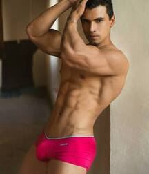 SEXY SPEEDO 6183dbf695e93.jpg
