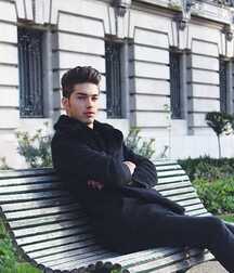 REMI BAKER - FRENCH MODEL 618570baa4d01.jpg