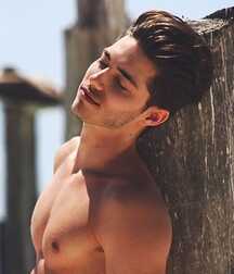 REMI BAKER - FRENCH MODEL 618570d26b2e8.jpg