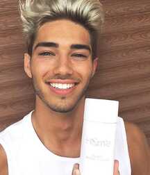 REMI BAKER - FRENCH MODEL 618570edc47d2.jpg