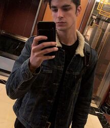 JOSHUA HONEYCUTT - AMERICAN MODEL 6187e963d2f65.jpg