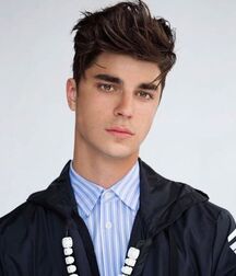 JOSHUA HONEYCUTT - AMERICAN MODEL 6187e984c54a1.jpg