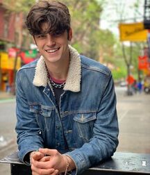 JOSHUA HONEYCUTT - AMERICAN MODEL 6187e989cd401.jpg