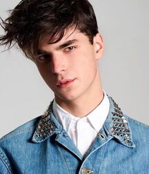 JOSHUA HONEYCUTT - AMERICAN MODEL 6187e990f3fc7.jpg