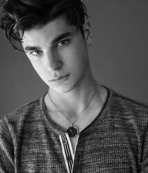 JOSHUA HONEYCUTT - AMERICAN MODEL 6187e9a5a69f4.jpg