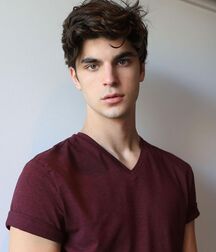 JOSHUA HONEYCUTT - AMERICAN MODEL 6187e9aab8c68.jpg