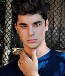 JOSHUA HONEYCUTT - AMERICAN MODEL 6187e9b604802.jpg