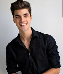 JOSHUA HONEYCUTT - AMERICAN MODEL 6187e9d96d5a1.jpg