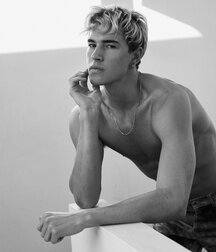 ALEX RENDELL - AUSTRALIAN MODEL 618bcda13c1a9.jpg