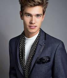 MARCUS HEDBRANDH - Swedish model 6190d6faa578f.jpg