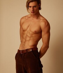 RADU IONUT - ROMANIAN MODEL 619275ee8f8da.jpg