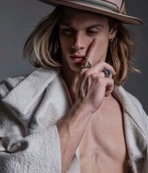RADU IONUT - ROMANIAN MODEL 6192763652de6.jpg