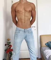 RADU IONUT - ROMANIAN MODEL 6192766d12ac9.jpg