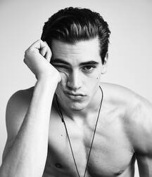 MARCO BELLOTTI - ITALIAN FASHION MODEL 6198c7aa07b94.jpg