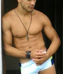 RAMON CECCARELLI - BRAZILIAN MODEL 619a6af1b1e20.jpg