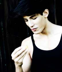 ALEND KING - AUSTRIAN MALE MODEL 619a6c9c70f82.jpg