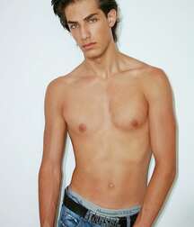 ALEND KING - AUSTRIAN MALE MODEL 619a6cc73e4cc.jpg
