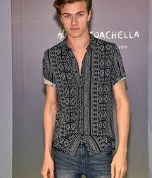 LUCKY BLUE SMITH - AMERICAN MODEL 619f91b7d4a9b.jpg