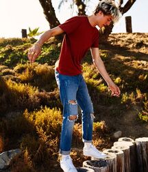 LUCKY BLUE SMITH - AMERICAN MODEL 619f91bed1f90.jpg