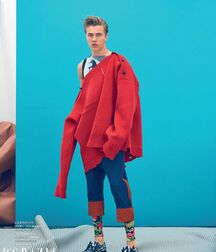 LUCKY BLUE SMITH - AMERICAN MODEL 619f91c8d9533.jpg