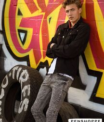 LUCKY BLUE SMITH - AMERICAN MODEL 619f91d535756.jpg