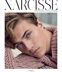 LUCKY BLUE SMITH - AMERICAN MODEL 619f91e1433fd.jpg