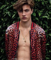 LUCKY BLUE SMITH - AMERICAN MODEL 619f91ed1c2e1.jpg