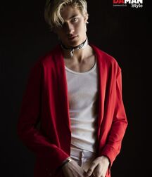 LUCKY BLUE SMITH - AMERICAN MODEL 619f91f588d7b.jpg