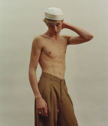 LUCKY BLUE SMITH - AMERICAN MODEL 619f9272c9f9f.jpg