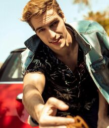 TREVOR STINES - AMERICAN MODEL 61a1a97957fc1.jpg