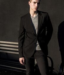 TREVOR STINES - AMERICAN MODEL 61a1a97cb540d.jpg